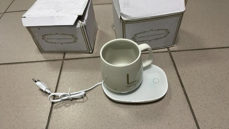 Фото  УЦЕНКА! Чашка с подогревом на подставке чашка керамическая с ложкой 400мл Lucky White (Плохая упаковка 3166)
