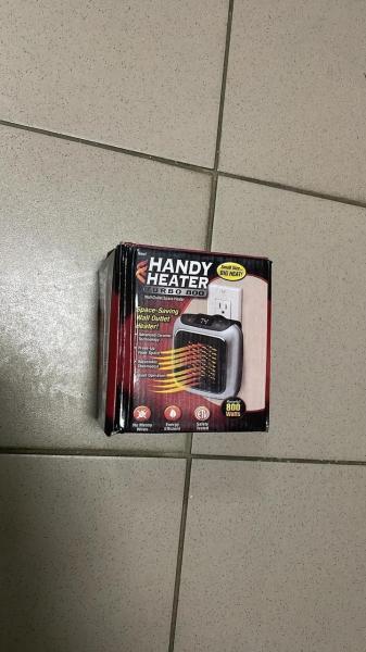 Фото  УЦЕНКА! Обогреватель портативный с пультом Heater Turbo 800 Wt Керамический мини обогреватель (Плохая упаковка 3175)