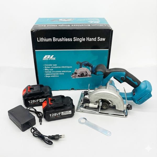 Фото Автотовары, электроинструмент, ручной инструмент Ручная циркулярная пила с диском 185 мм и 2 аккумуляторами