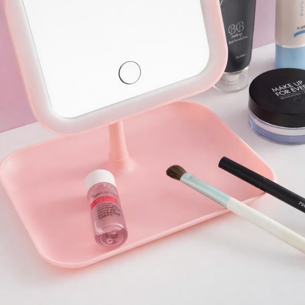 Фото Красота и здоровье Зеркало для макияжа с LED подсветкой, от USB, LY-696 / Зеркало на ножке / Зеркало косметическое