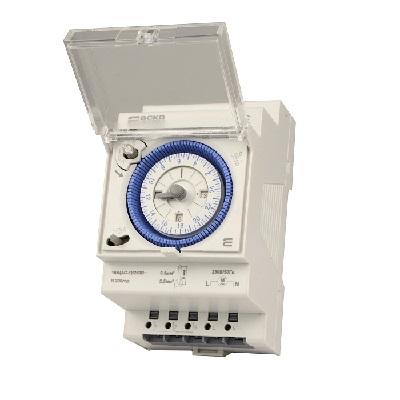 Фото Контрольно-измерительные приборы и автоматика, Клещи, тестеры, мультиметры, указатели напряжения, амперметры, вольтметры, регуляторы, сигнализаторы Таймер суточный электромеханический SUL-15181