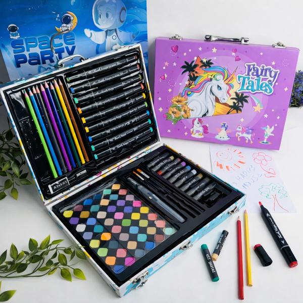 Фото Детский мир, детские товары Художественный металлический чемодан для рисования — набор для творчества 85 предметов в кейсе для детей и начинающих художников