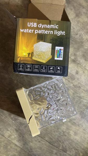 Фото  УЦЕНКА! Ночник проектор КУБ с проекцией воды Настольная RGB лампа (Повреждение на корпусе 3474)