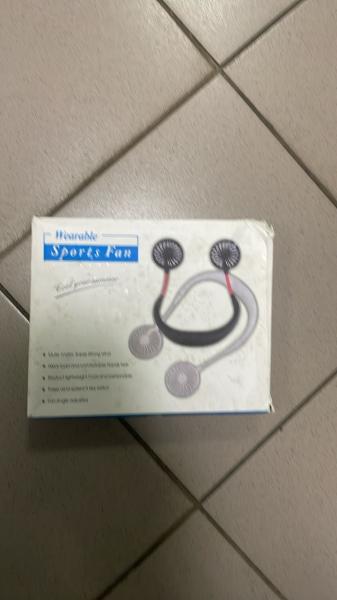 Фото  УЦЕНКА! Вентилятор на шею с подсветкой Fan 360° Чёрно Красный мини USB охладитель (Плохая упаковка 3278)