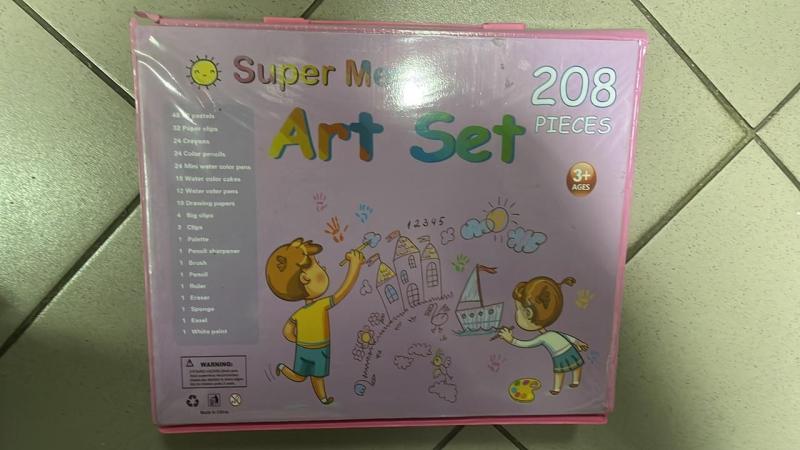 Фото  УЦЕНКА! Канцелярский Набор для рисования и творчества с мольбертом 208 предметов (Плохая упаковка 3362)