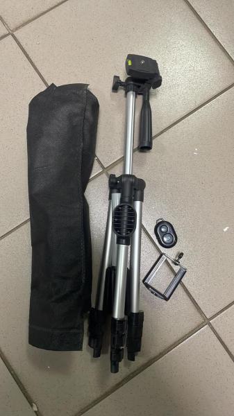 Фото  УЦЕНКА! Штатив трипод с пультом ДУ профессиональный для камеры и телефона YF-3388 (Нет упаковки 33663320)