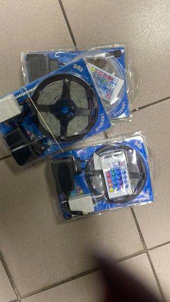 Фото  УЦЕНКА! Светодиодная лента с пультом управления и блоком питания SMD 3528 5м (Плохая упаковка 3372)