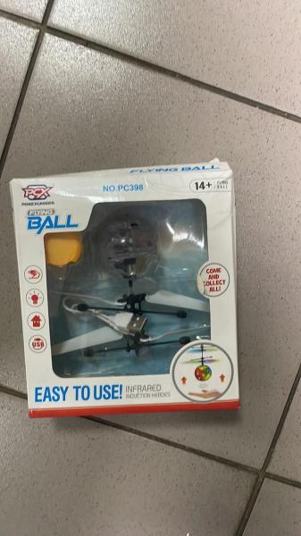 Фото  УЦЕНКА! Игрушка летающий шар LED Flying Ball JM888, аккумуляторный (Плохая упаковка 3373)