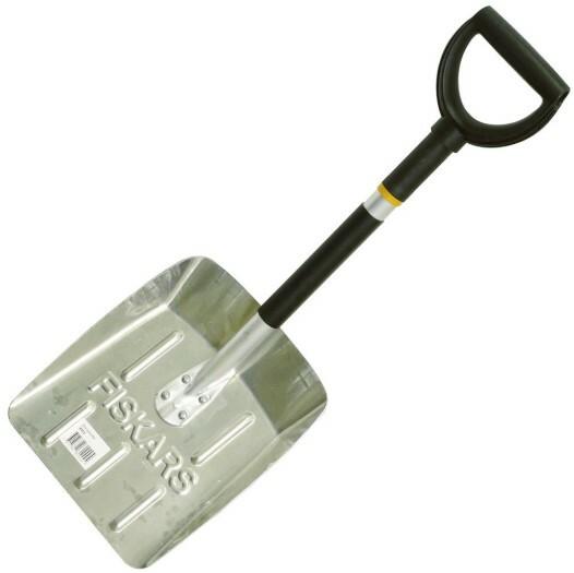 Автомобильный совок для уборки снега Fiskars Snow Light, 141020 (1000740)