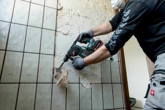 Аккумуляторный перфоратор Metabo KH 18 LTX BL 24 (601713850) (без АКБ и ЗУ)